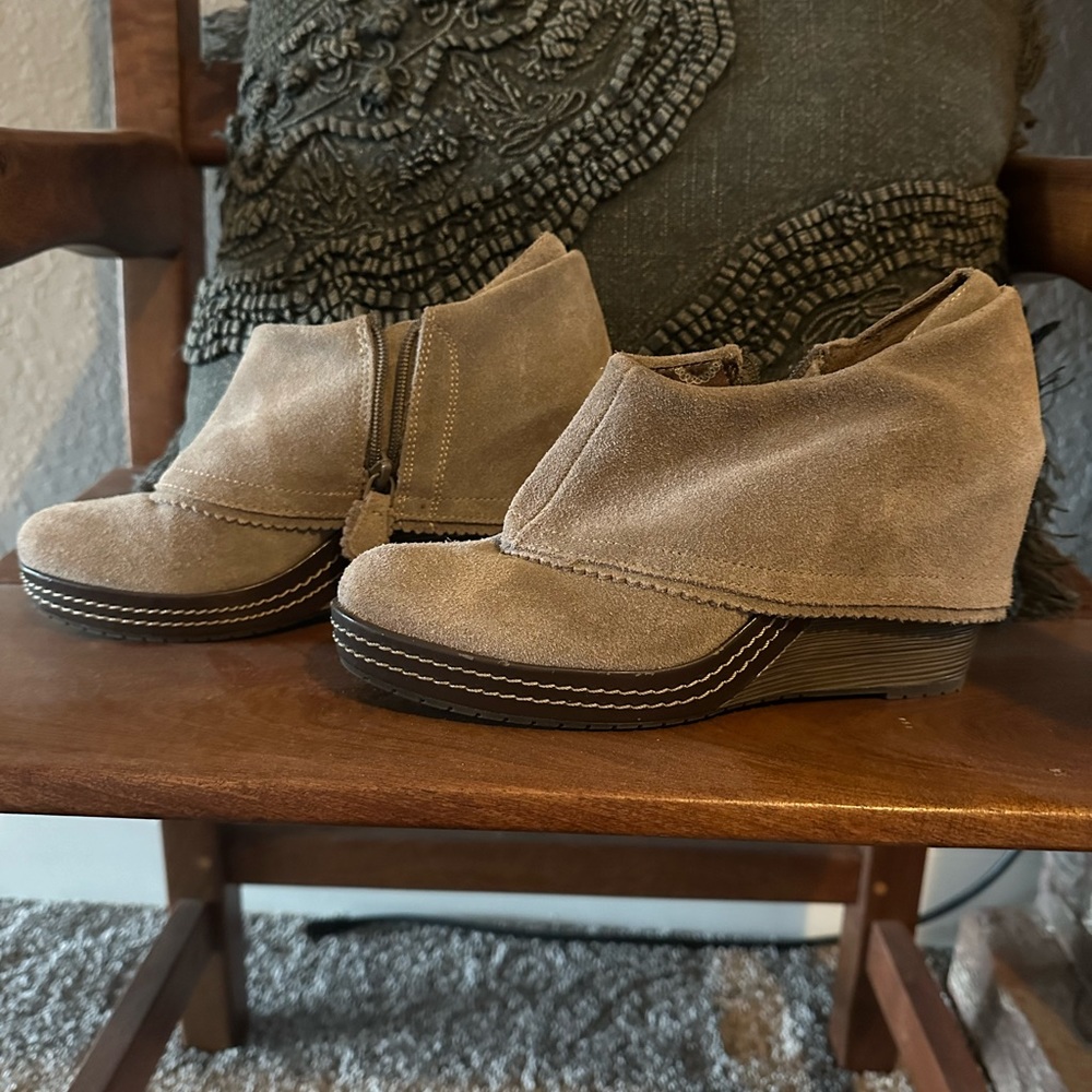 Dr. Scholl’s Leather Booties